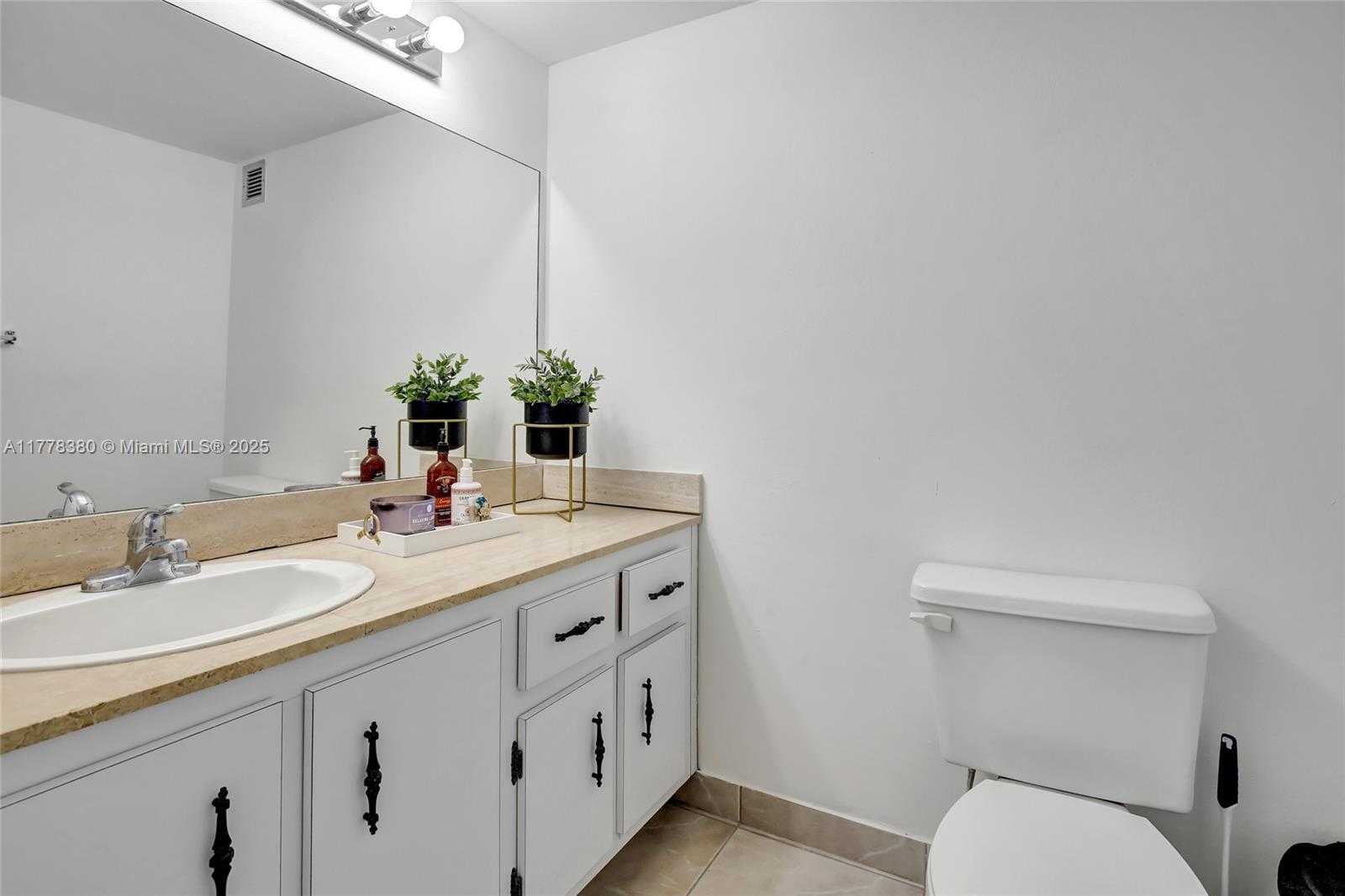 Small Image of 500 THREE ISLANDS BLVD #219, Hallandale Beach Number 26