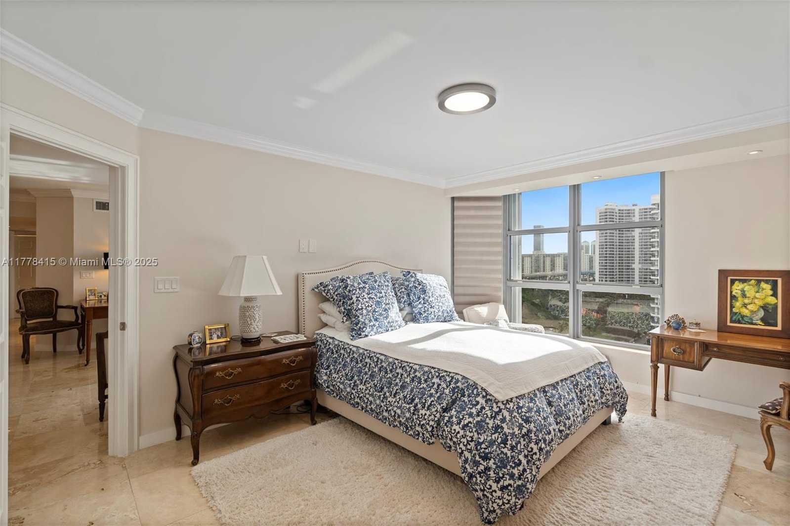 Small Image of 3530 MYSTIC POINTE DR #1212, Aventura Number 6
