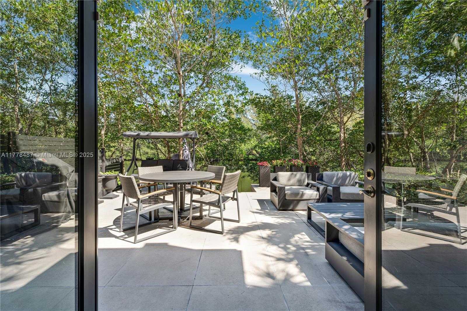 Small Image of 6222 PARADISE POINT DR #6222, Palmetto Bay Number 19