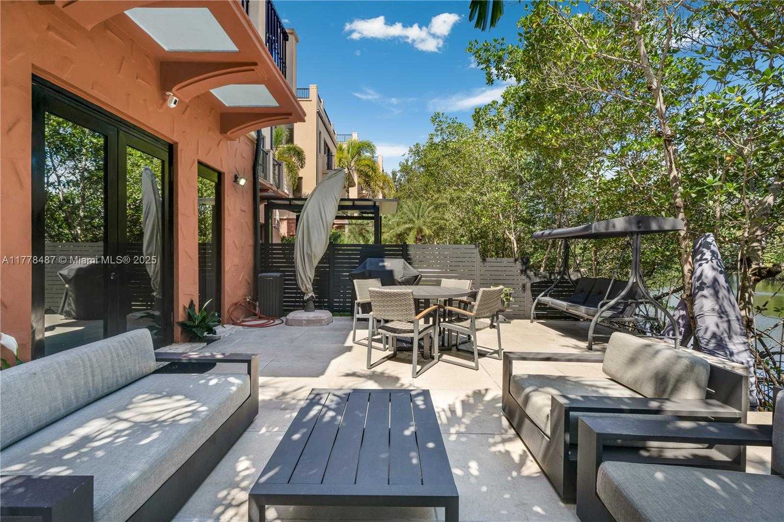 Small Image of 6222 PARADISE POINT DR #6222, Palmetto Bay Number 21