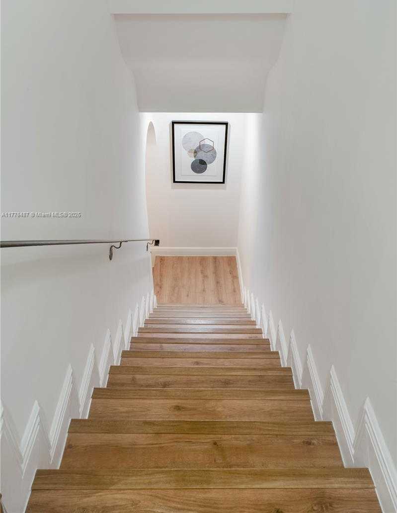 Small Image of 6222 PARADISE POINT DR #6222, Palmetto Bay Number 32
