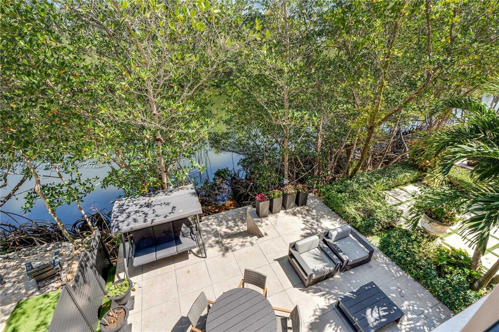 Small Image of 6222 PARADISE POINT DR #6222, Palmetto Bay Number 42