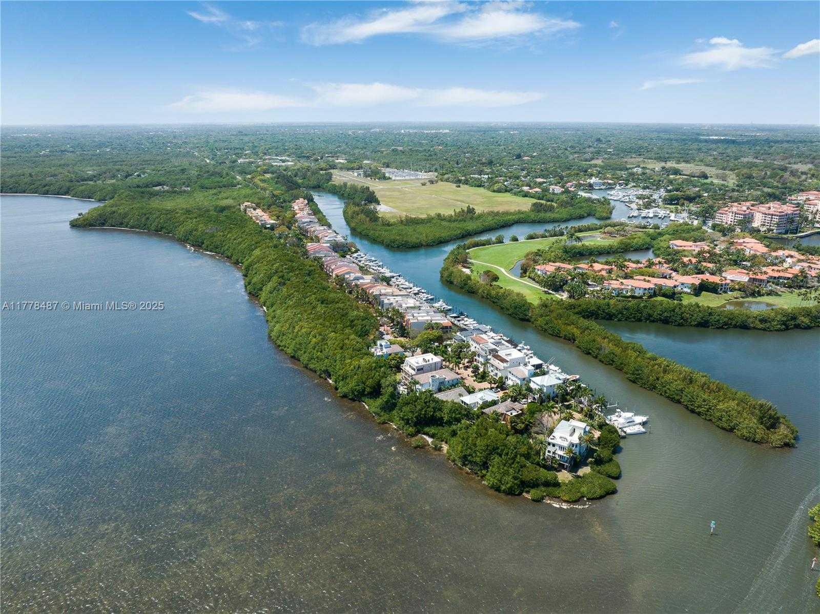 Small Image of 6222 PARADISE POINT DR #6222, Palmetto Bay Number 5