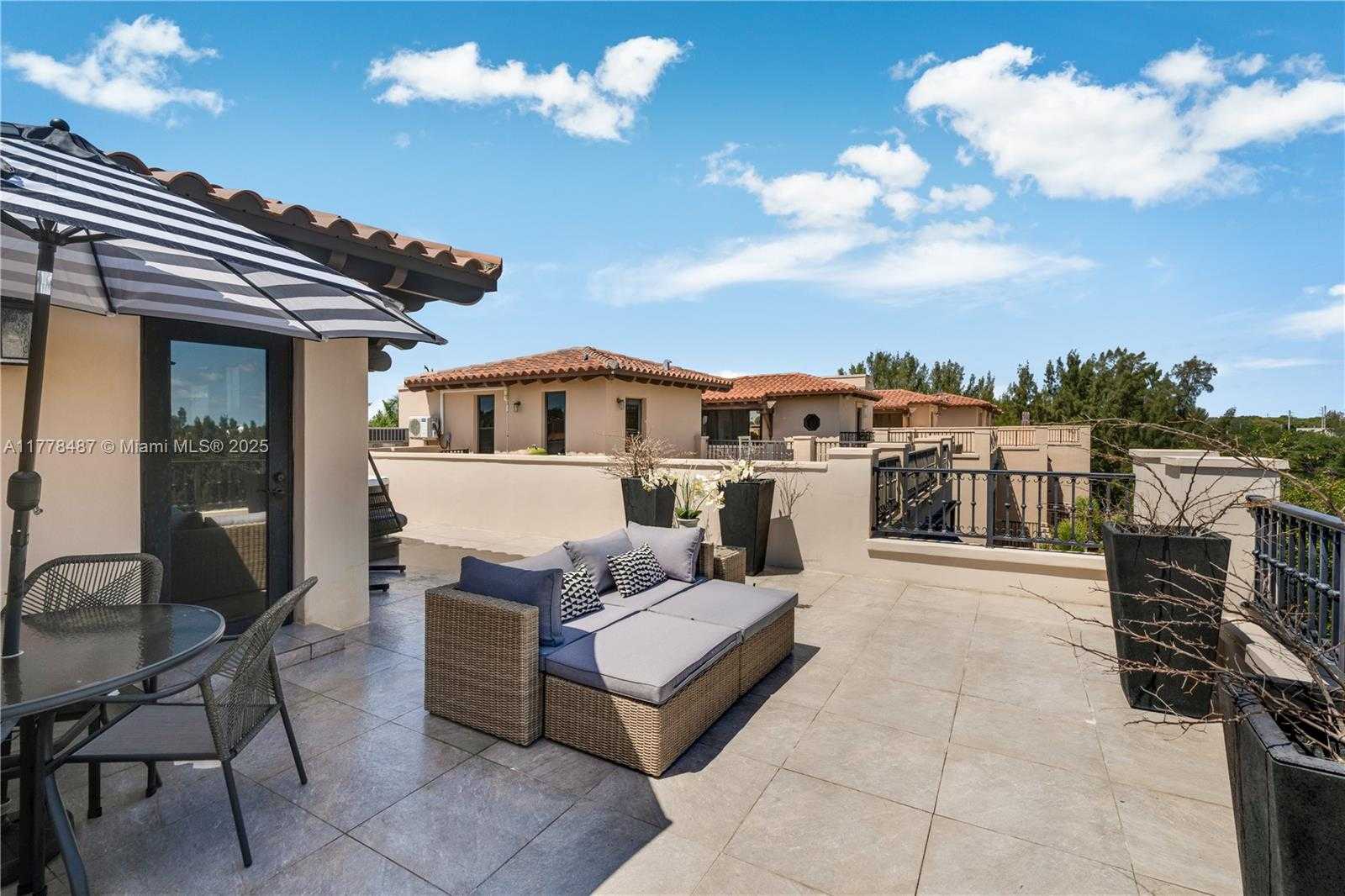 Small Image of 6222 PARADISE POINT DR #6222, Palmetto Bay Number 71