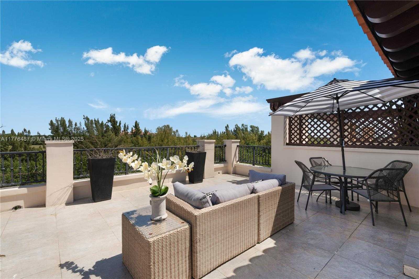 Small Image of 6222 PARADISE POINT DR #6222, Palmetto Bay Number 74