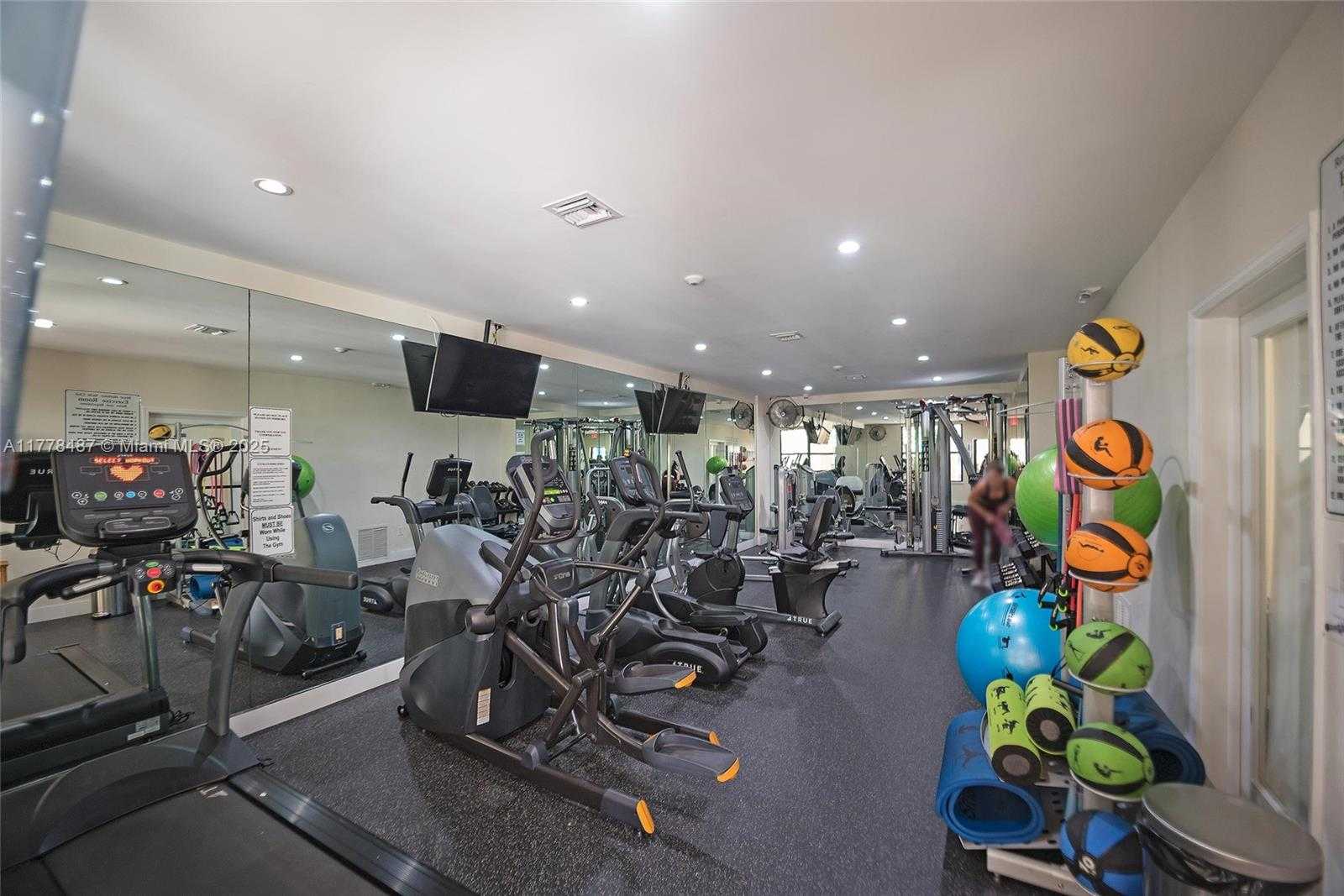 Small Image of 6222 PARADISE POINT DR #6222, Palmetto Bay Number 85