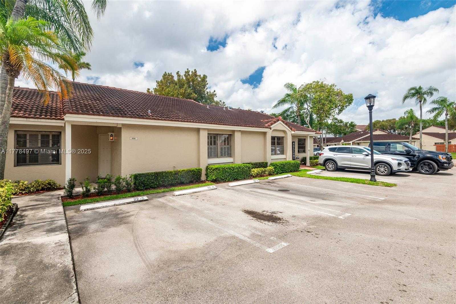 Small Image of 6046 NORTH WEST 172ND TERR CIR #6046, Hialeah Number 2