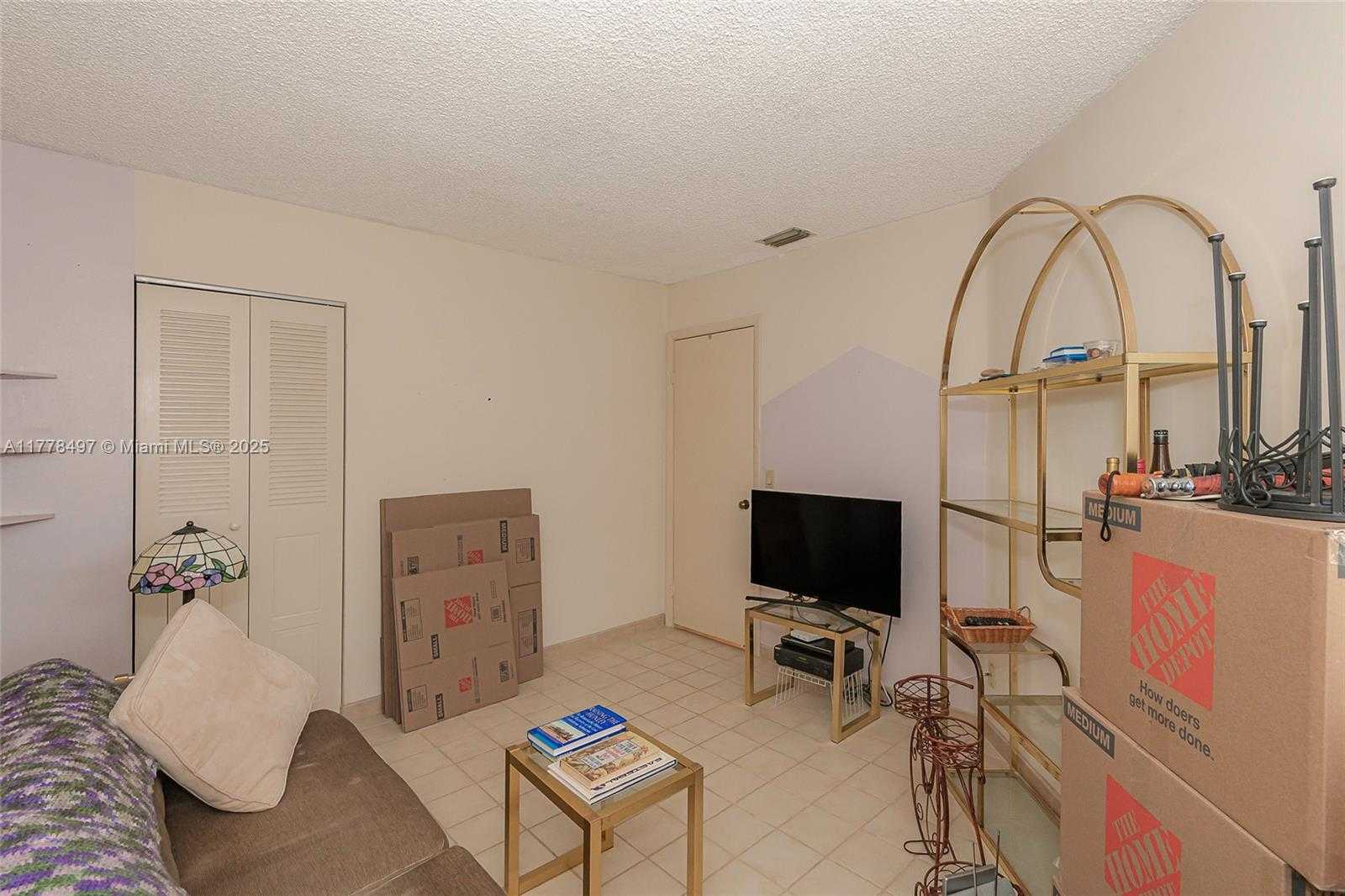 Small Image of 6046 NORTH WEST 172ND TERR CIR #6046, Hialeah Number 24