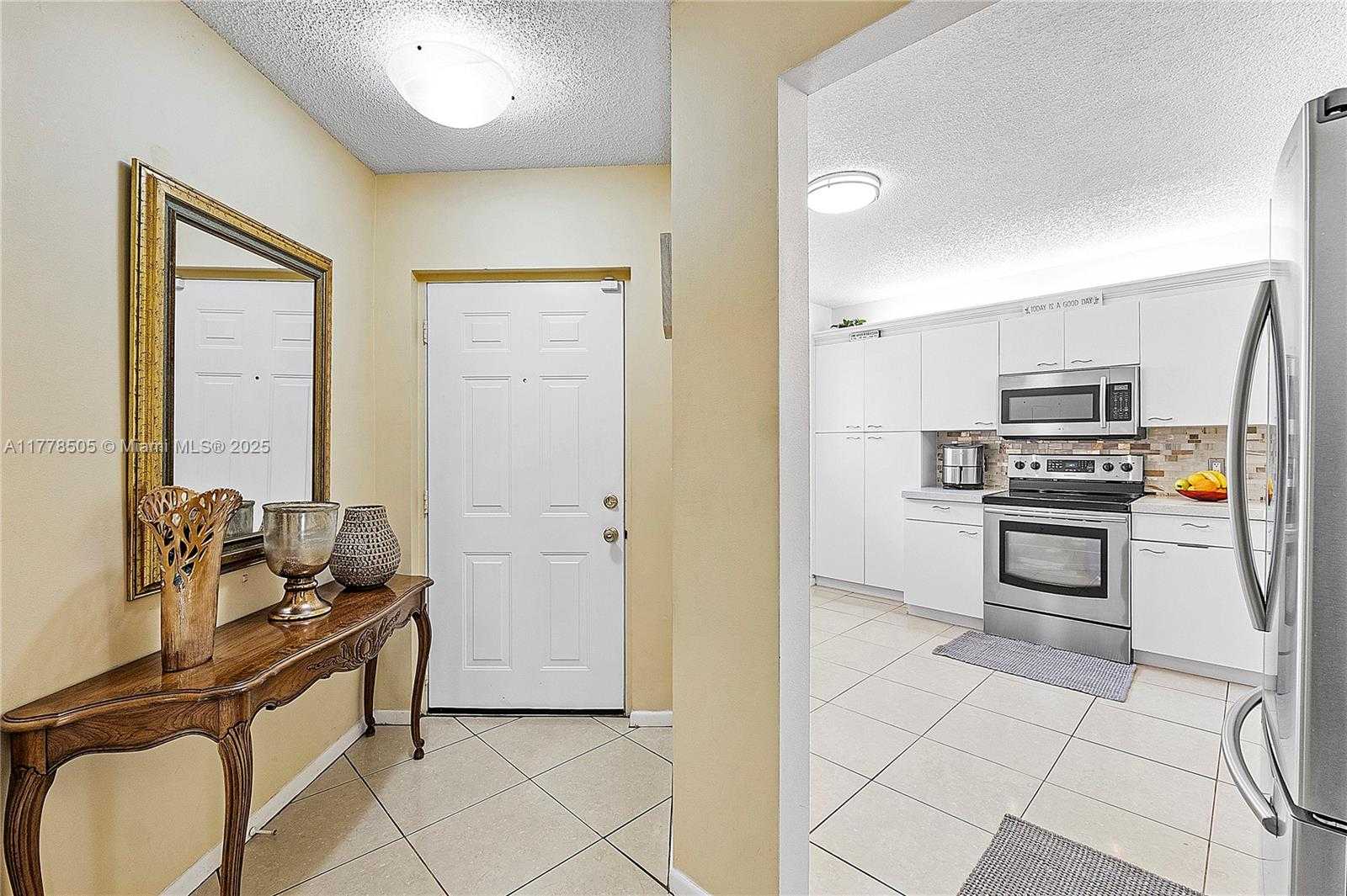 Small Image of 4101 EAST CORAL TREE CIR #313, Coconut Creek Number 15