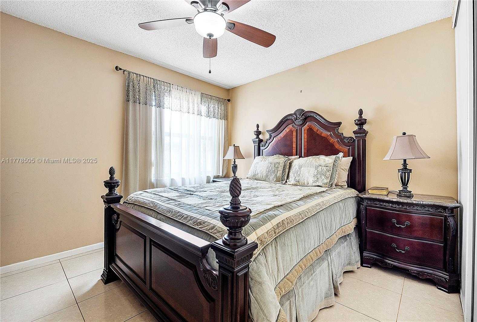 Small Image of 4101 EAST CORAL TREE CIR #313, Coconut Creek Number 19