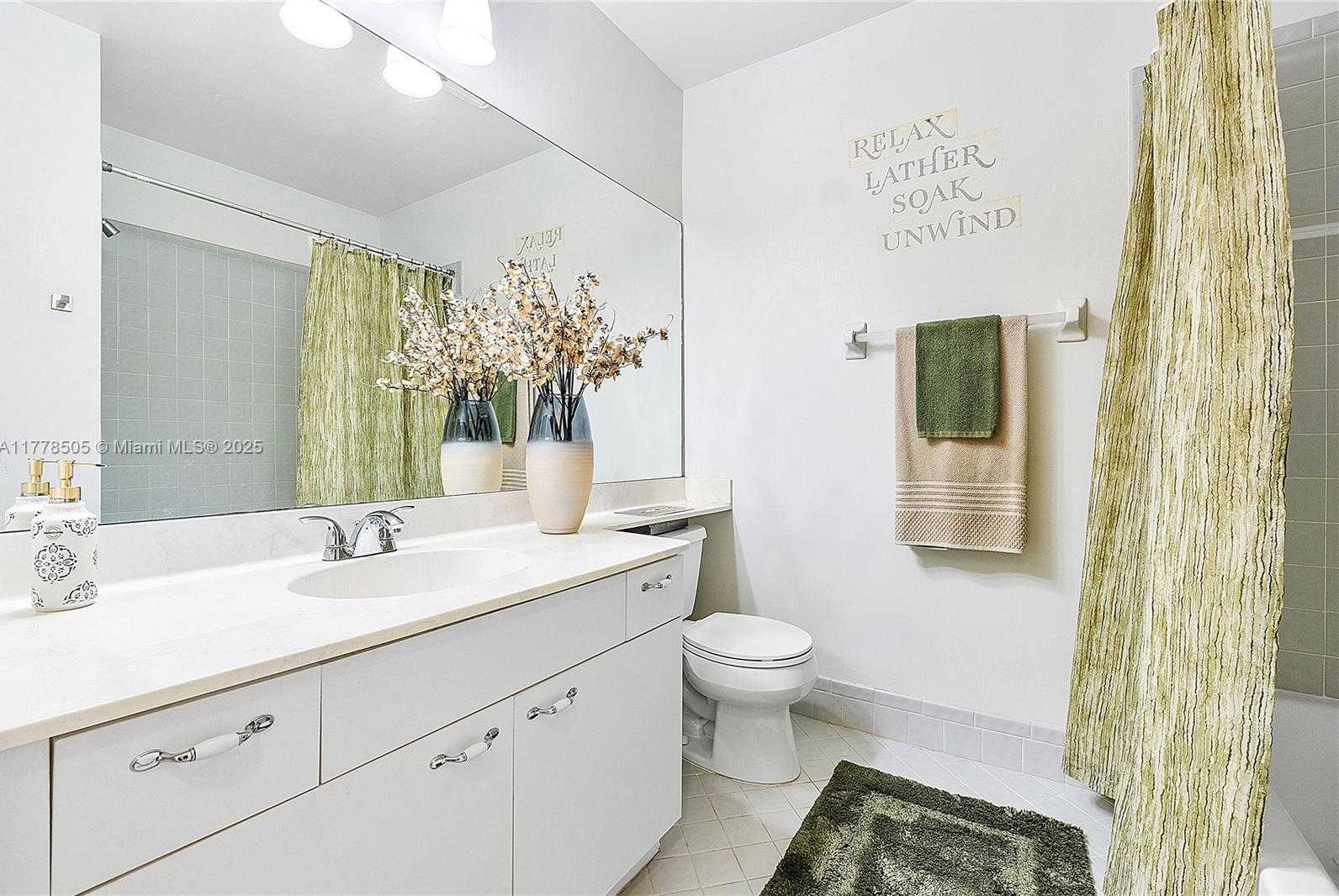 Small Image of 4101 EAST CORAL TREE CIR #313, Coconut Creek Number 22