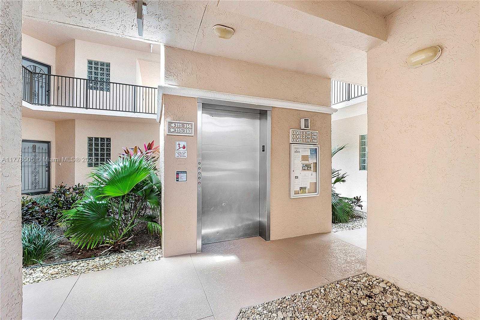 Small Image of 4101 EAST CORAL TREE CIR #313, Coconut Creek Number 29