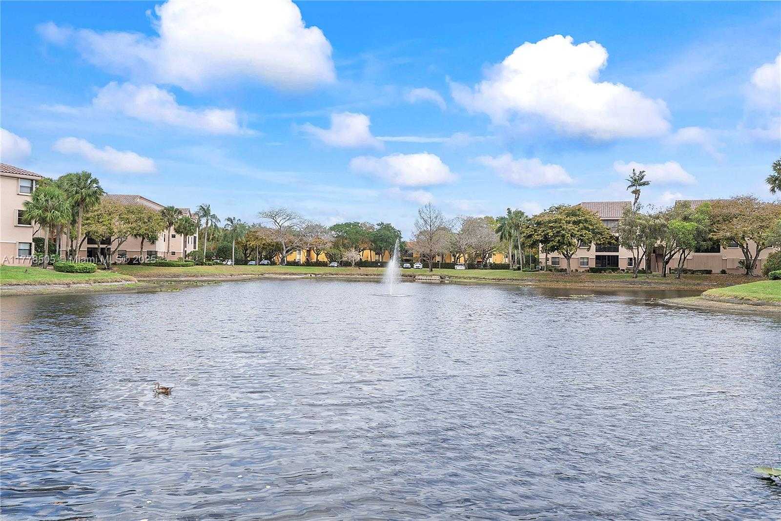 Small Image of 4101 EAST CORAL TREE CIR #313, Coconut Creek Number 30