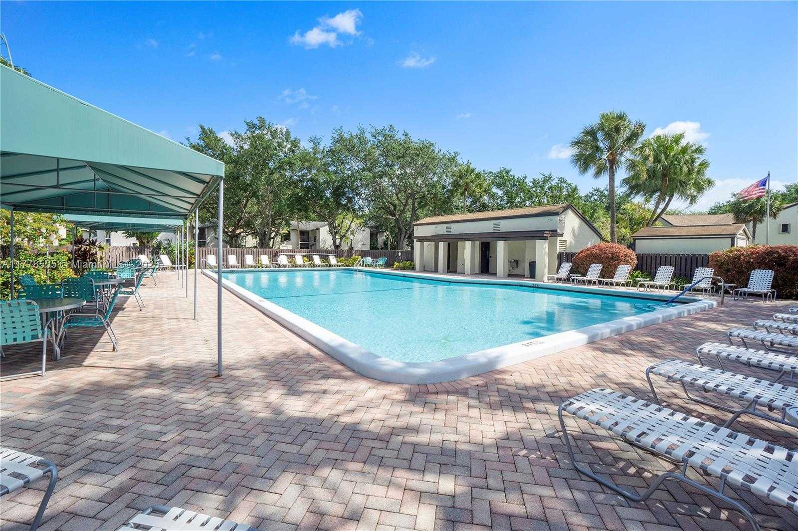 Small Image of 4101 EAST CORAL TREE CIR #313, Coconut Creek Number 41