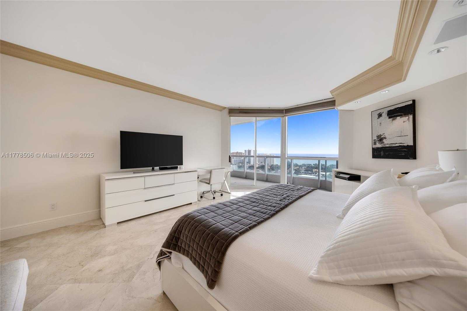 Small Image of 21150 NORTH EAST 38TH AVE #2106, Aventura Number 27