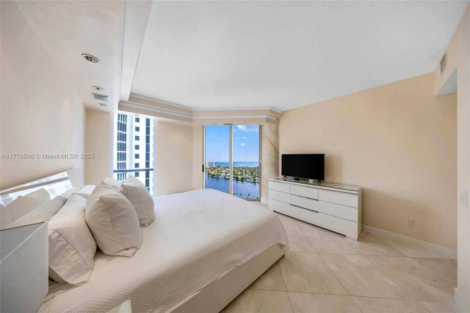 Small Image of 21150 NORTH EAST 38TH AVE #2106, Aventura Number 40