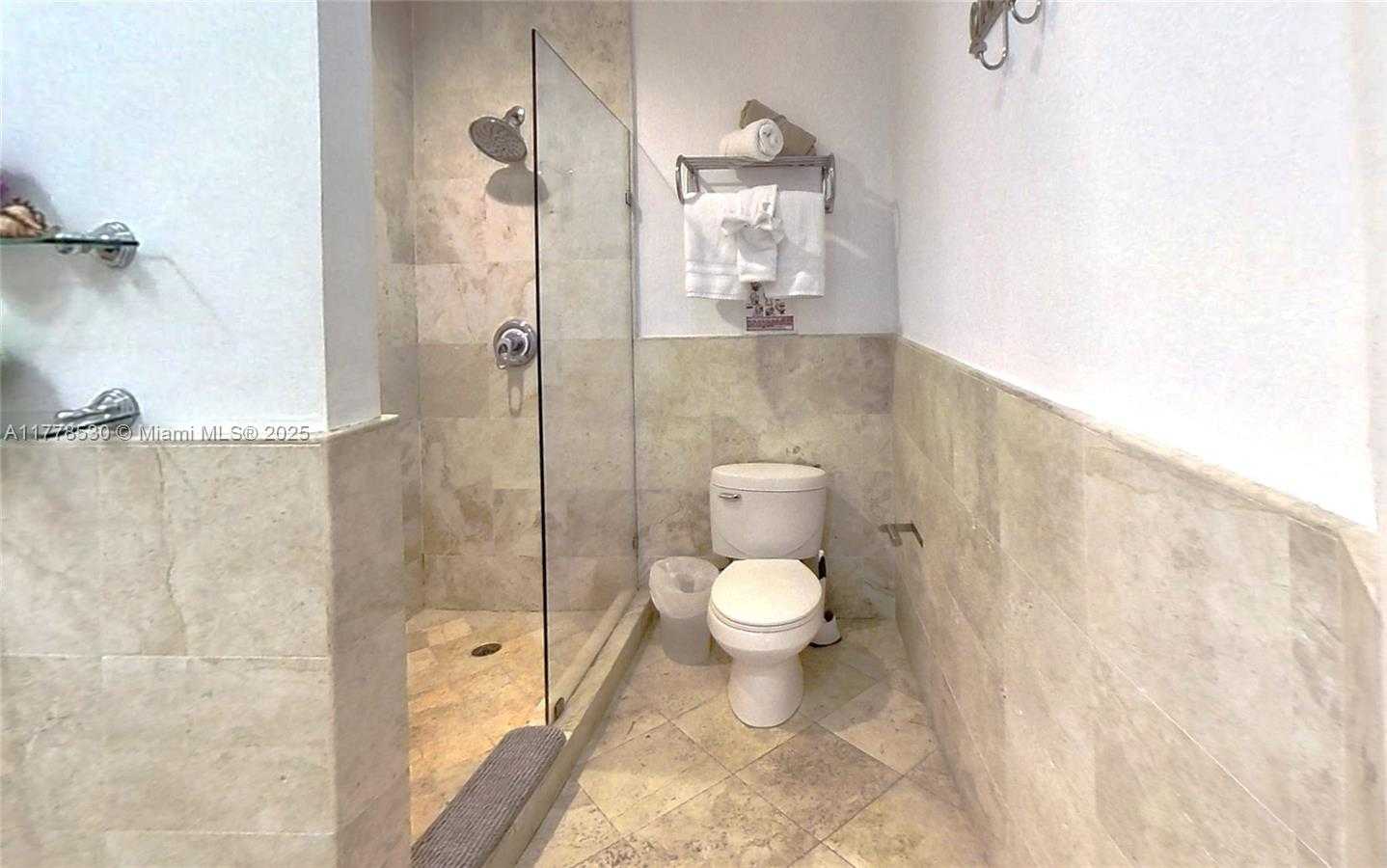 Small Image of 420 15TH ST #302, Miami Beach Number 15