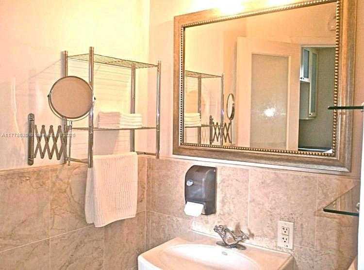 Small Image of 420 15TH ST #302, Miami Beach Number 21