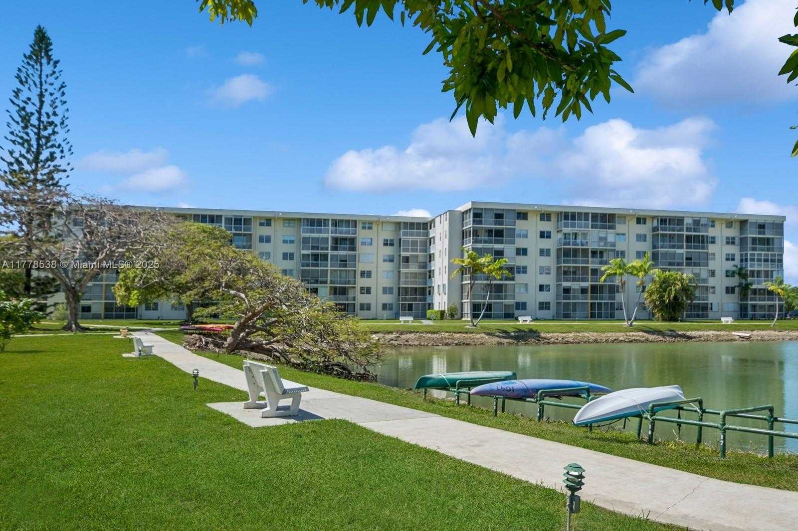 Small Image of 2851 LEONARD DR #J610, Aventura Number 17