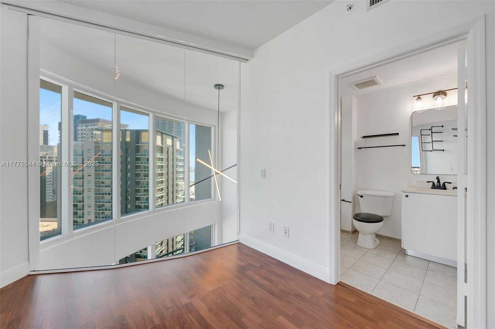 Small Image of 60 SOUTH WEST 13TH ST #3026, Miami Number 27