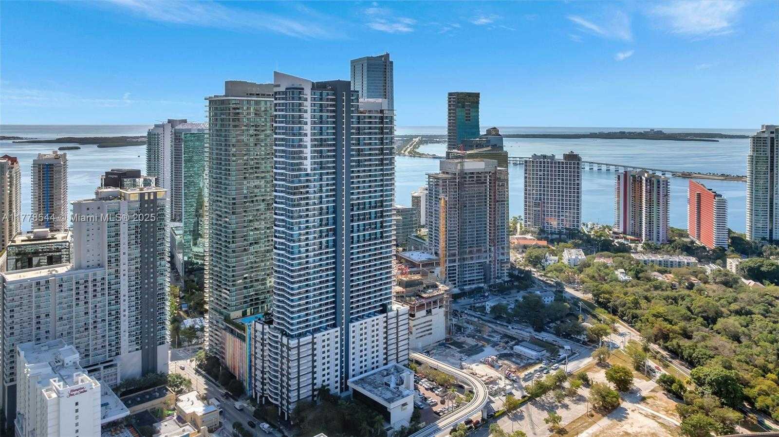 Small Image of 60 SOUTH WEST 13TH ST #3026, Miami Number 32