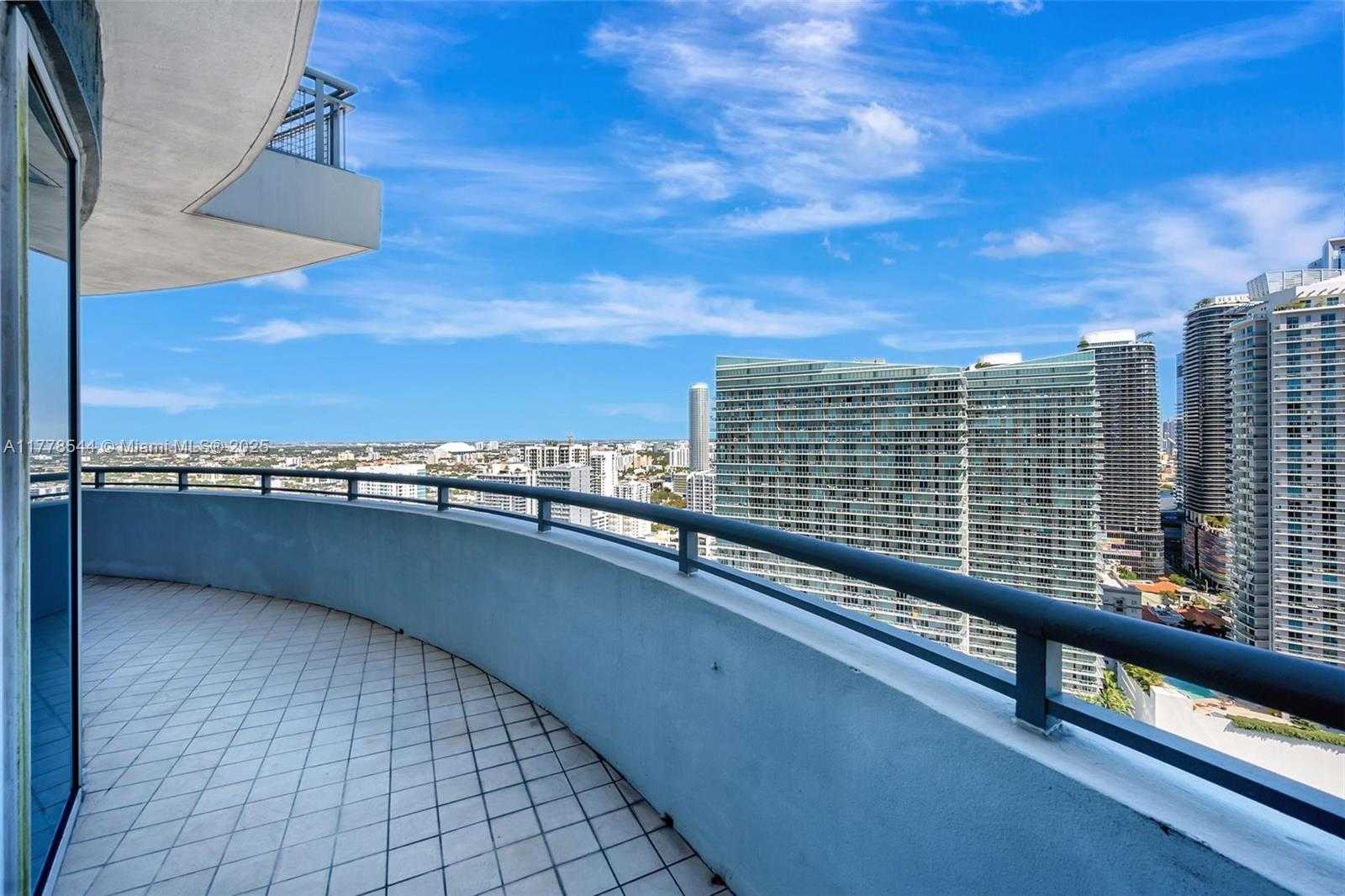 Small Image of 60 SOUTH WEST 13TH ST #3026, Miami Number 42