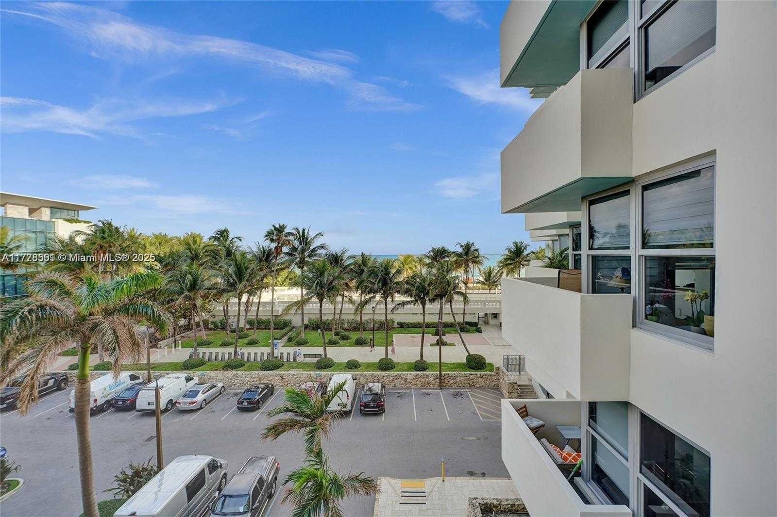 Small Image of 2899 COLLINS AVE #521, Miami Beach Number 22