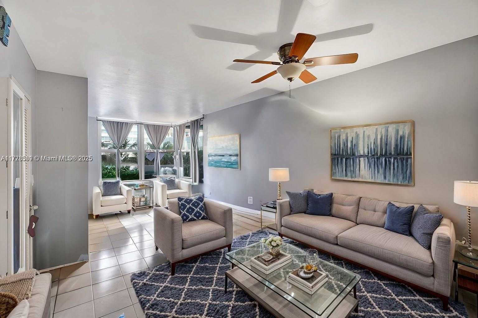 Small Image of 2899 COLLINS AVE #521, Miami Beach Number 4