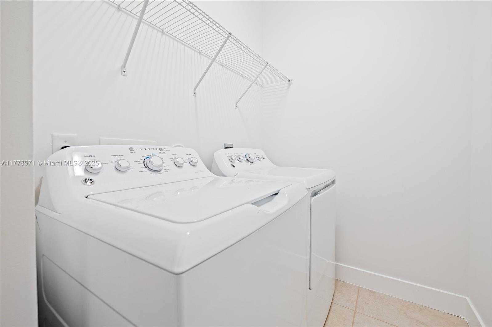 Small Image of 16008 NORTH WEST 91ST CT, Miami Lakes Number 17