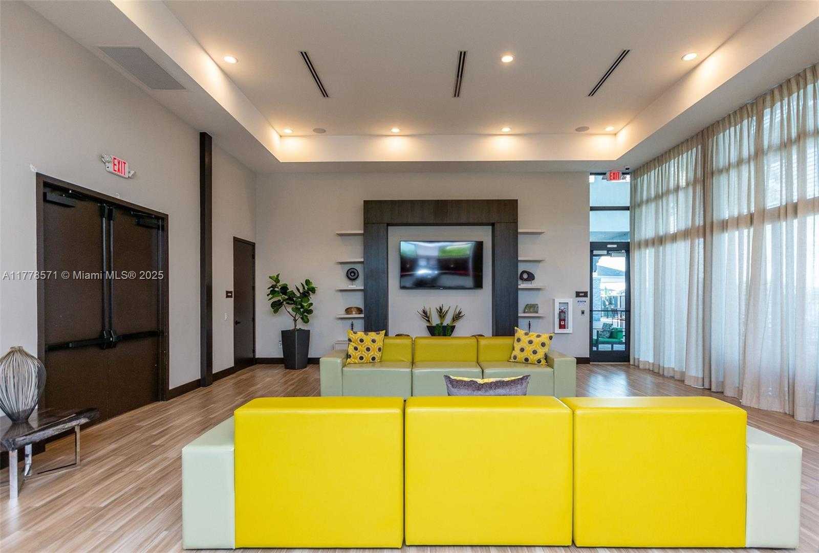 Small Image of 16008 NORTH WEST 91ST CT, Miami Lakes Number 22