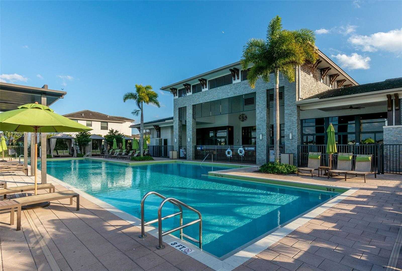 Small Image of 16008 NORTH WEST 91ST CT, Miami Lakes Number 27