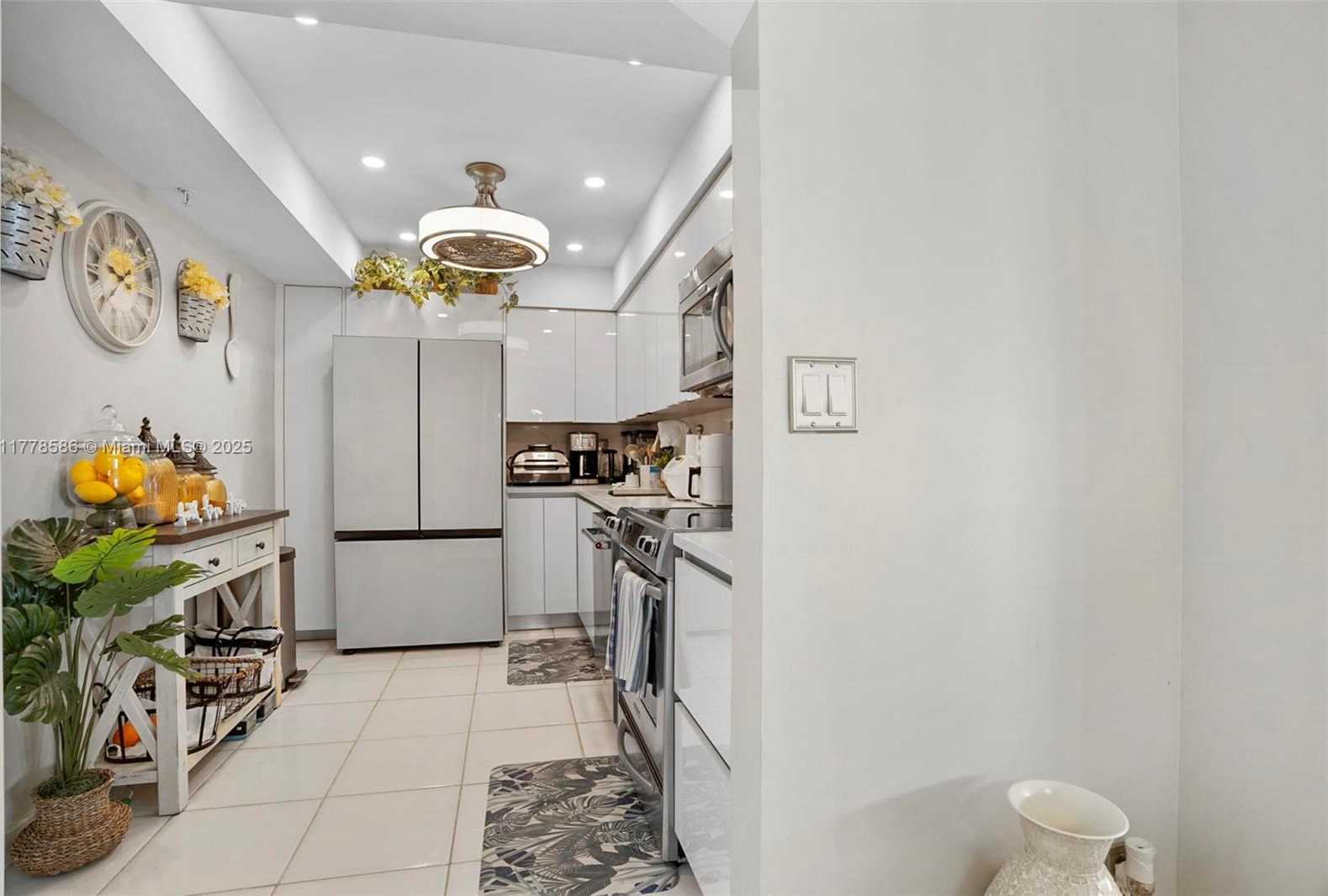 Small Image of 20355 NORTH EAST 34TH CT #2326, Aventura Number 10