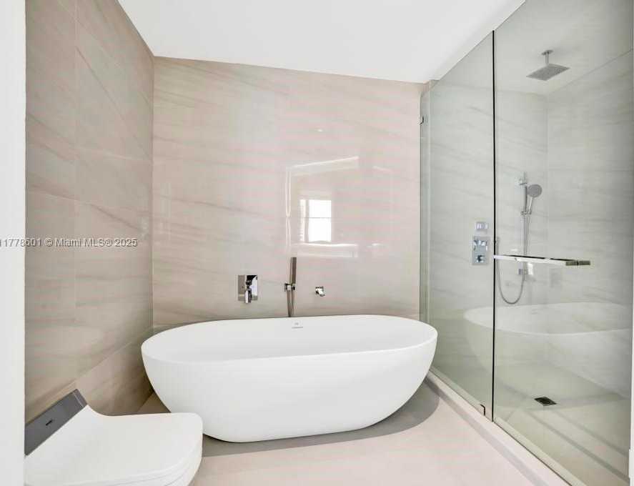 Small Image of 88 SOUTH WEST 7TH STREET #2411, Miami Number 11