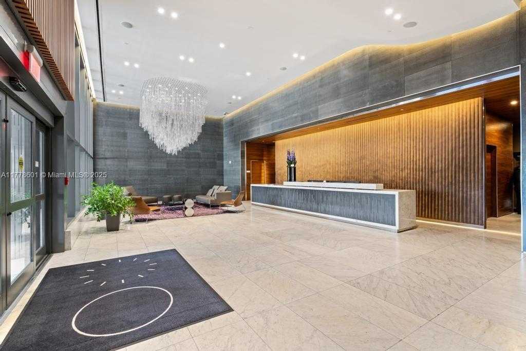Small Image of 88 SOUTH WEST 7TH STREET #2411, Miami Number 16