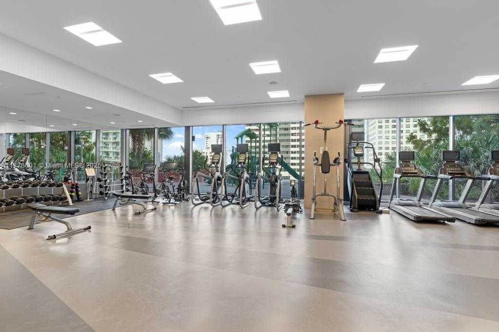 Small Image of 88 SOUTH WEST 7TH STREET #2411, Miami Number 18