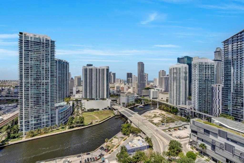 Small Image of 88 SOUTH WEST 7TH STREET #2411, Miami Number 22