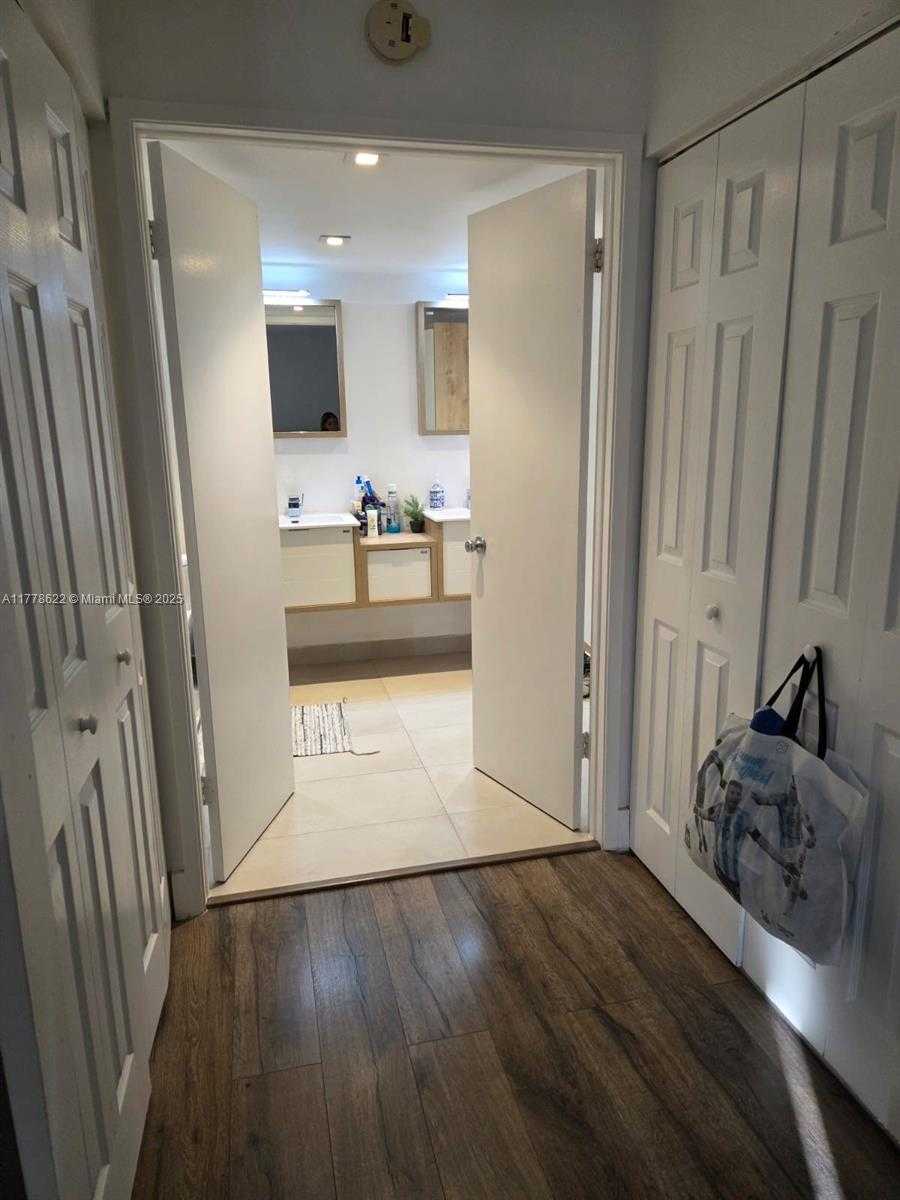 Small Image of 3300 NORTH EAST 192ND ST #505, Aventura Number 6