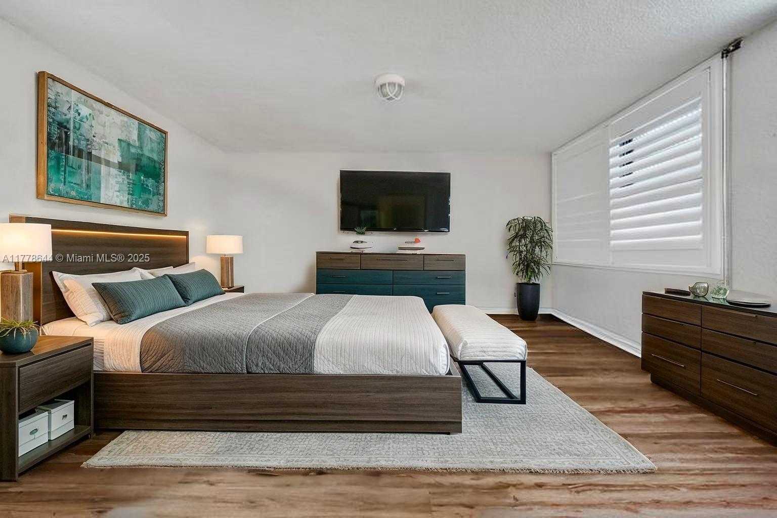 Small Image of 322 TAYLOR ST #1D, Hollywood Number 7