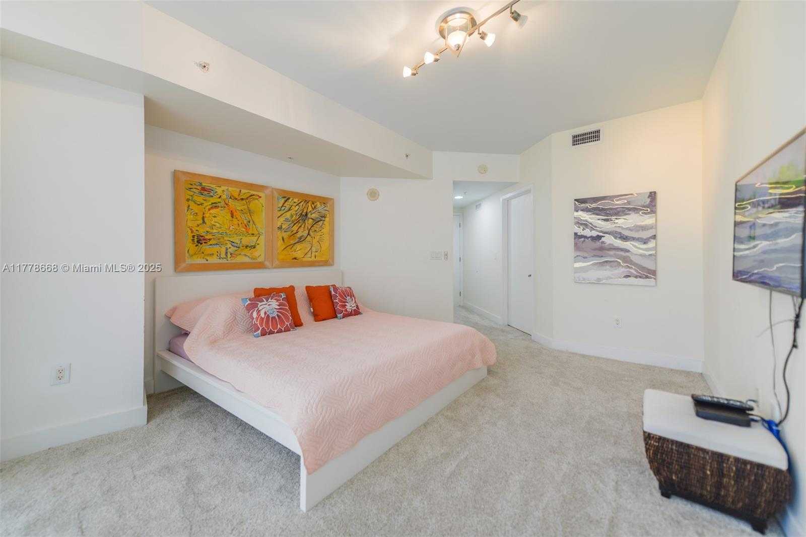 Small Image of 18201 COLLINS AVE #901A, Sunny Isles Beach Number 12