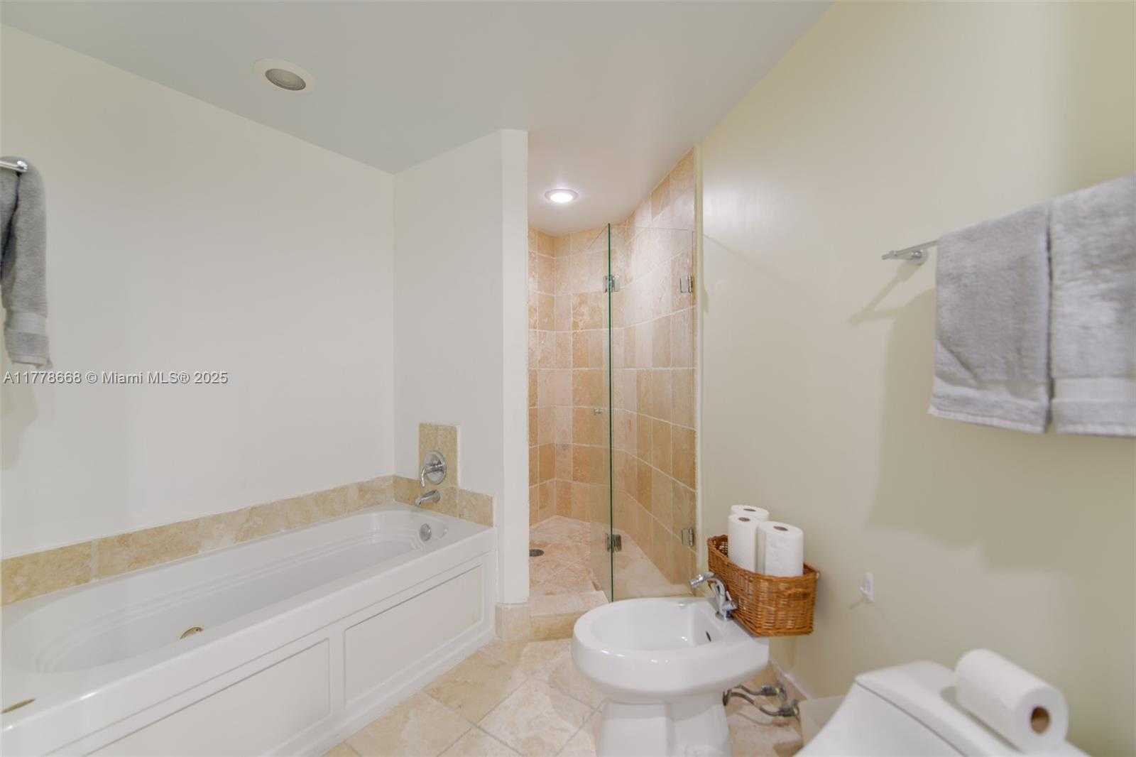 Small Image of 18201 COLLINS AVE #901A, Sunny Isles Beach Number 14