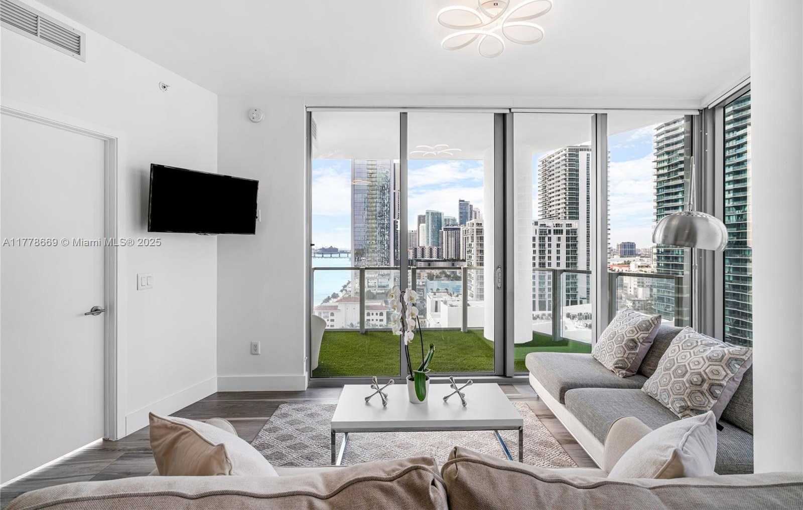 Small Image of 2900 NORTH EAST 7TH AVE #1609, Miami Number 12