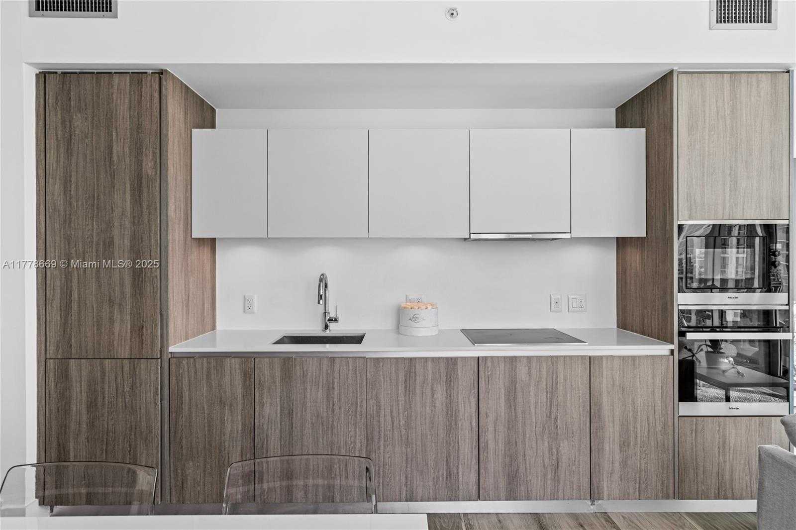 Small Image of 2900 NORTH EAST 7TH AVE #1609, Miami Number 8