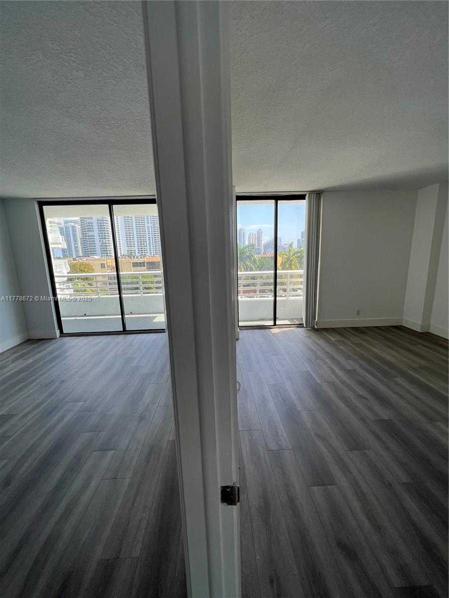 Small Image of 3300 NORTH EAST 192ND ST #616, Aventura Number 19