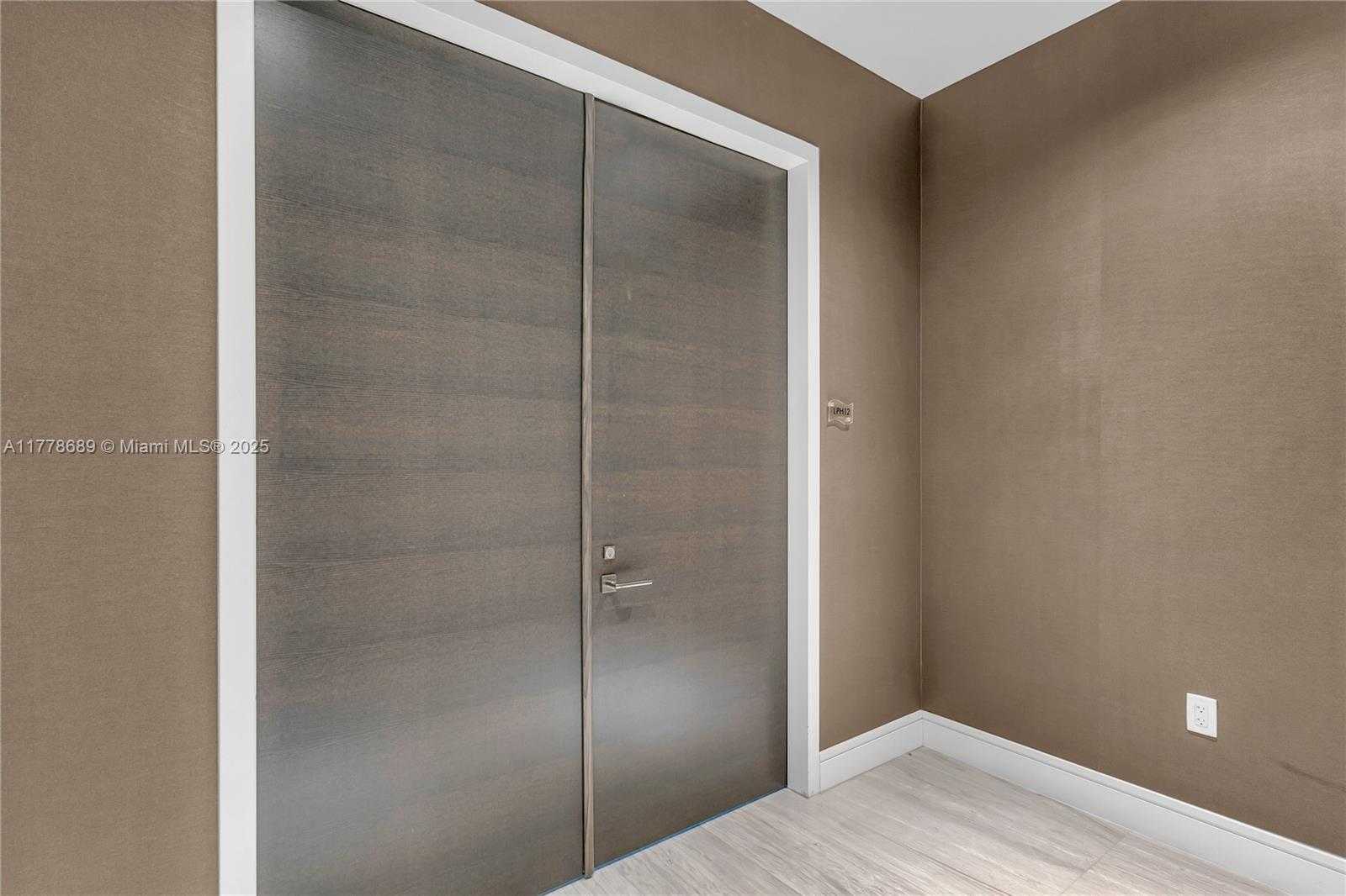 Small Image of 3300 NORTH EAST 188TH ST #LPH12, Aventura Number 2
