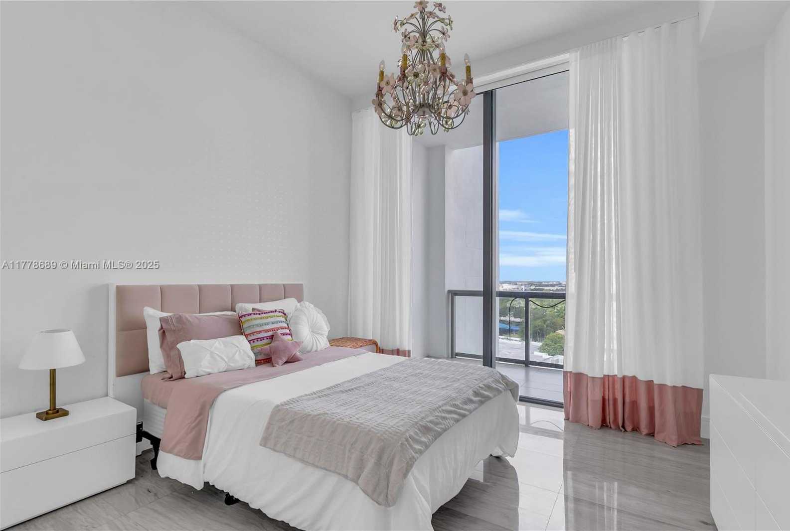 Small Image of 3300 NORTH EAST 188TH ST #LPH12, Aventura Number 24