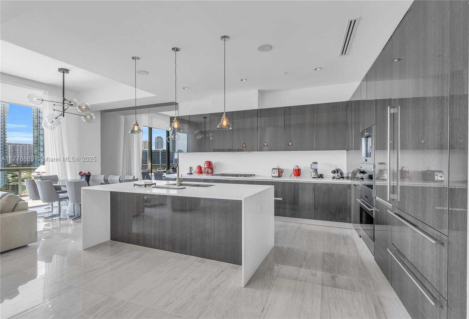 Small Image of 3300 NORTH EAST 188TH ST #LPH12, Aventura Number 5