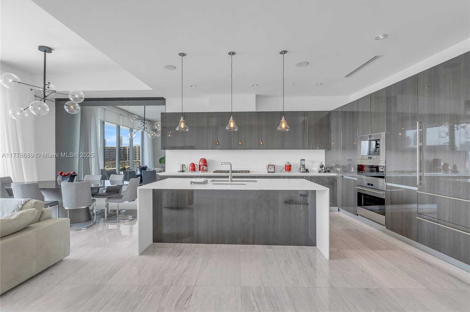Small Image of 3300 NORTH EAST 188TH ST #LPH12, Aventura Number 6