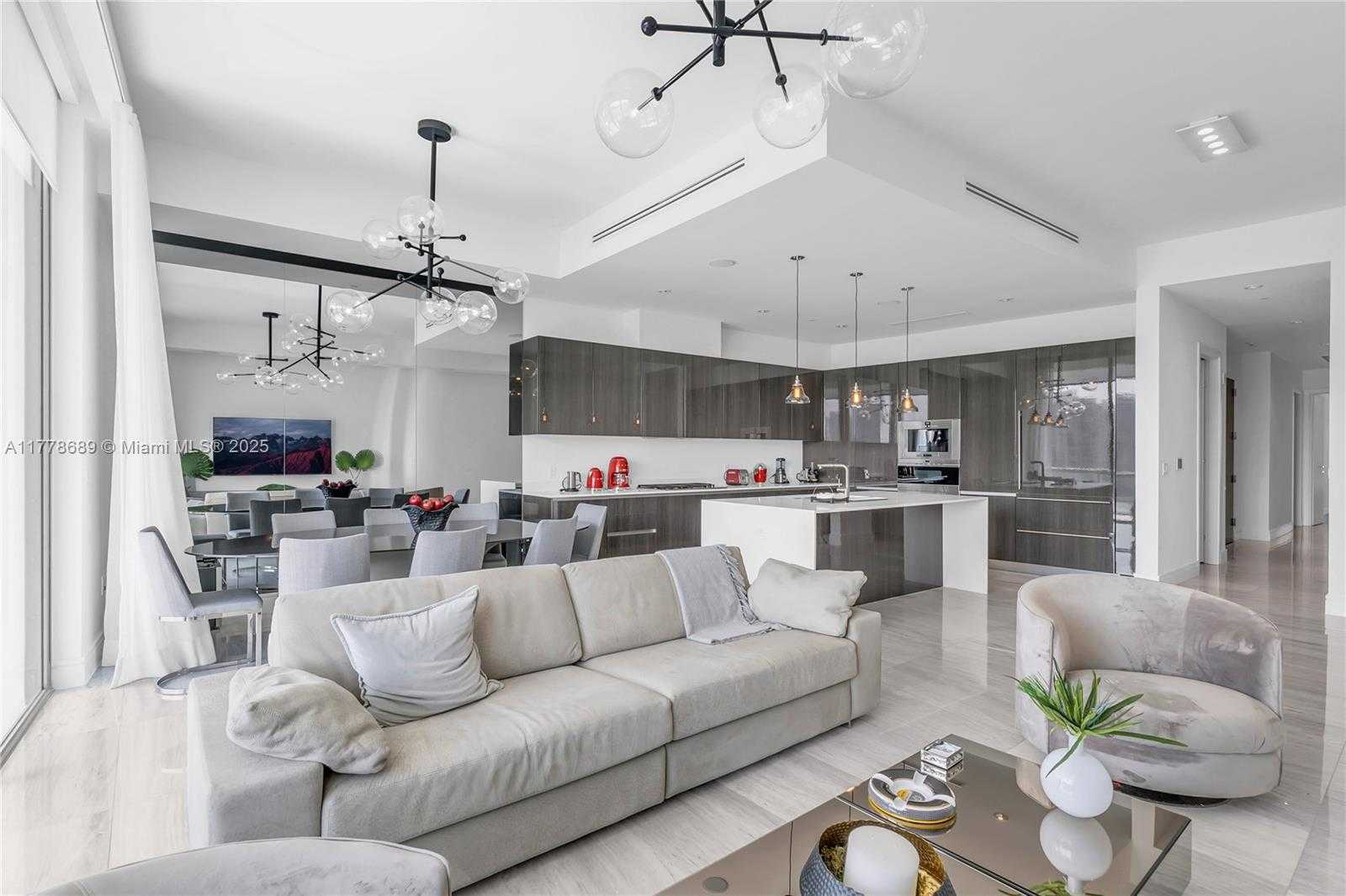 Small Image of 3300 NORTH EAST 188TH ST #LPH12, Aventura Number 9