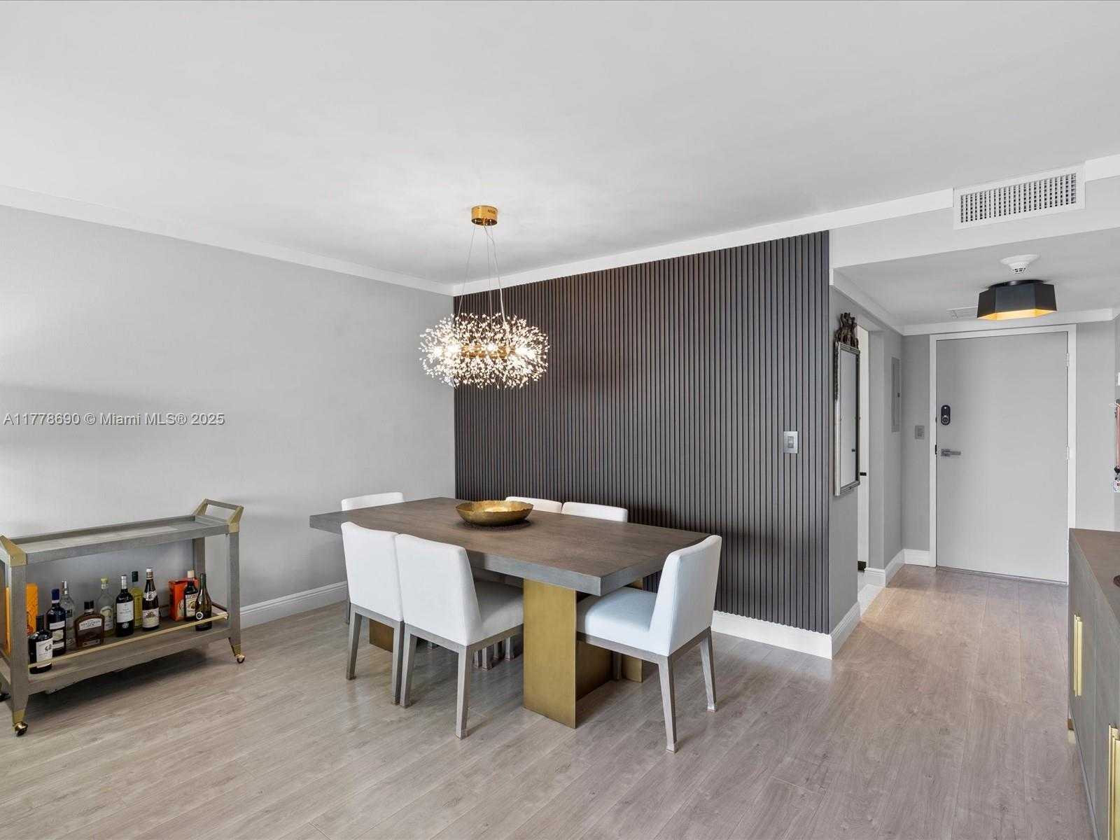 Small Image of 2500 PARKVIEW DR #2203, Hallandale Beach Number 11