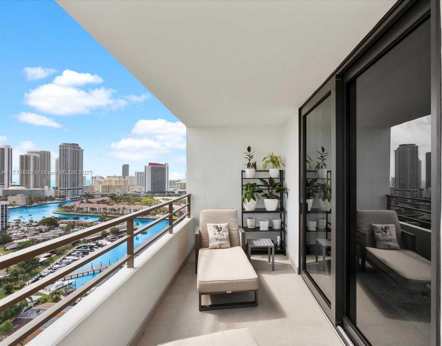 Small Image of 2500 PARKVIEW DR #2203, Hallandale Beach Number 28